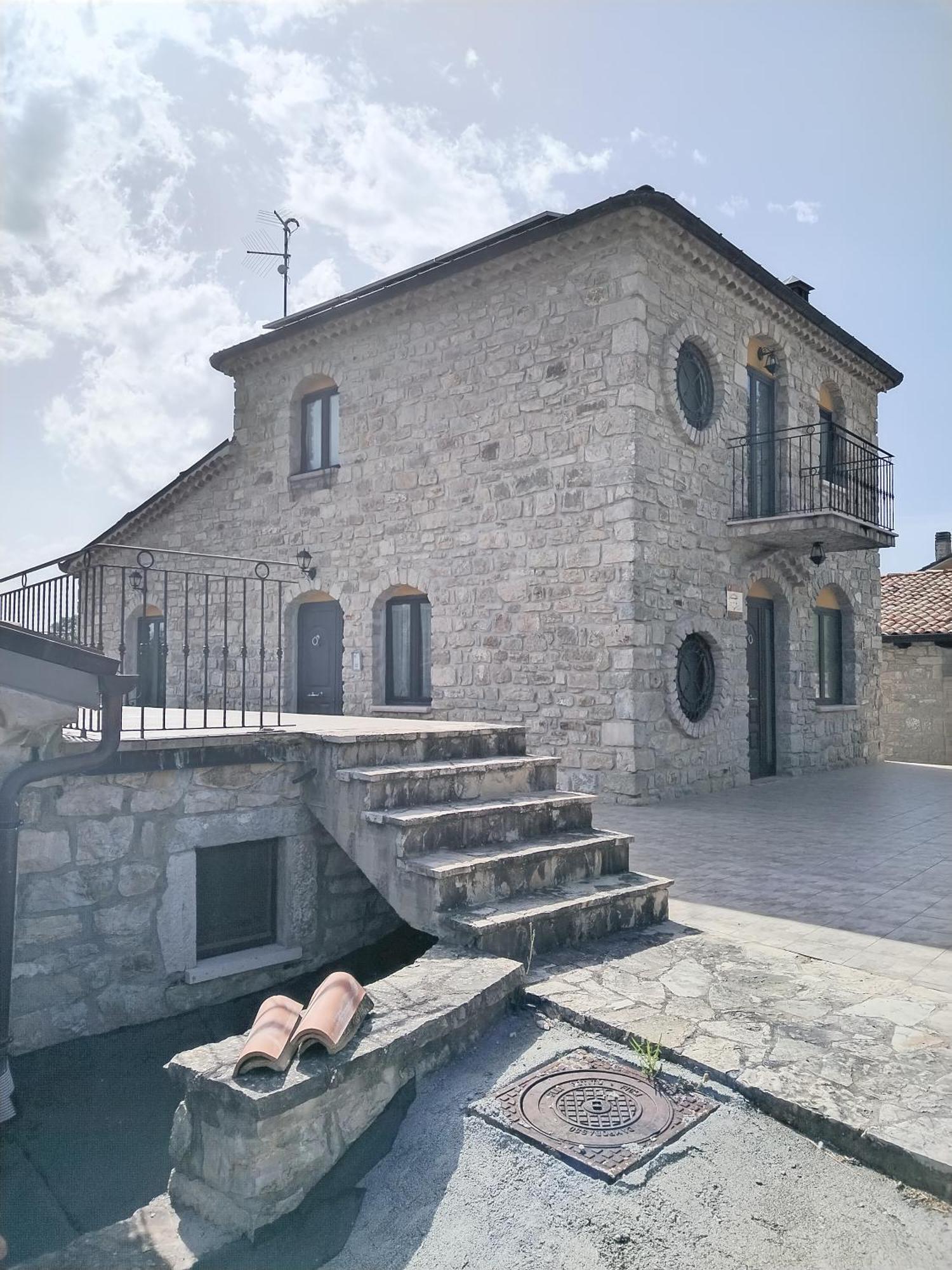 Dimora Rurale Valerio Bed and Breakfast Cercemaggiore Exteriör bild